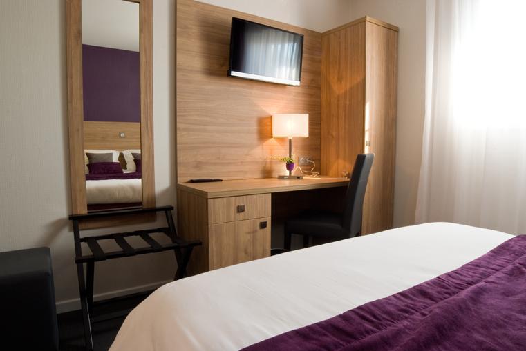 Logis Hotel Restaurant De La Madeleine Commercy 외부 사진