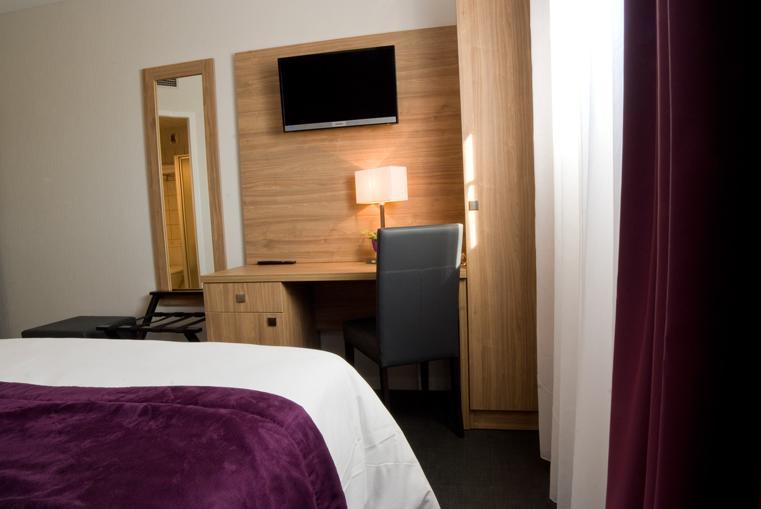 Logis Hotel Restaurant De La Madeleine Commercy 외부 사진